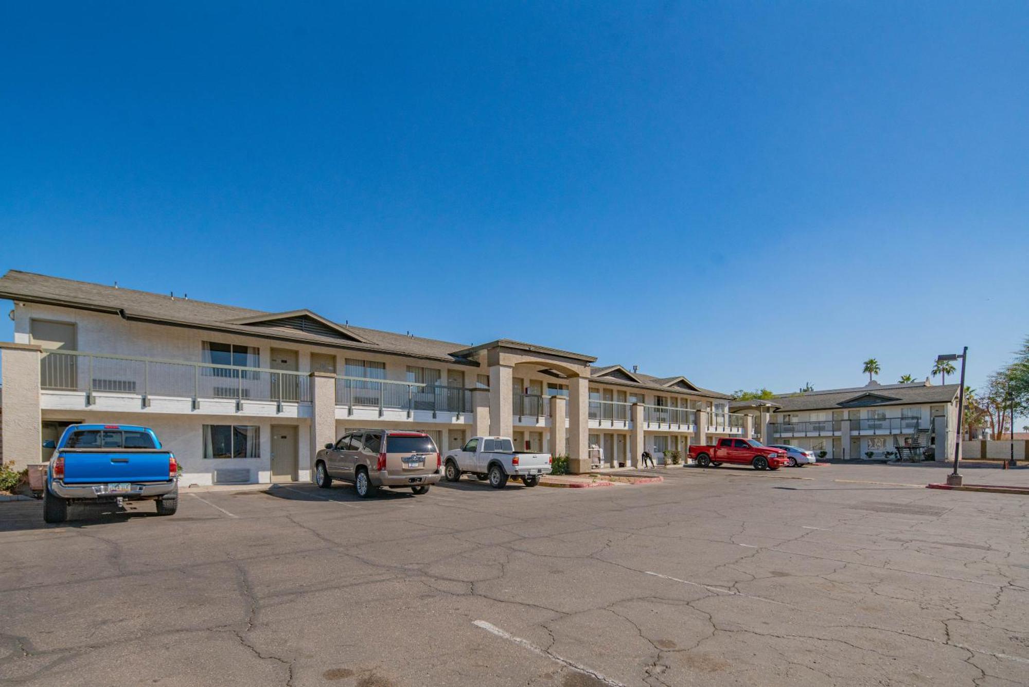 Hotel Rising Phoenix Exterior foto
